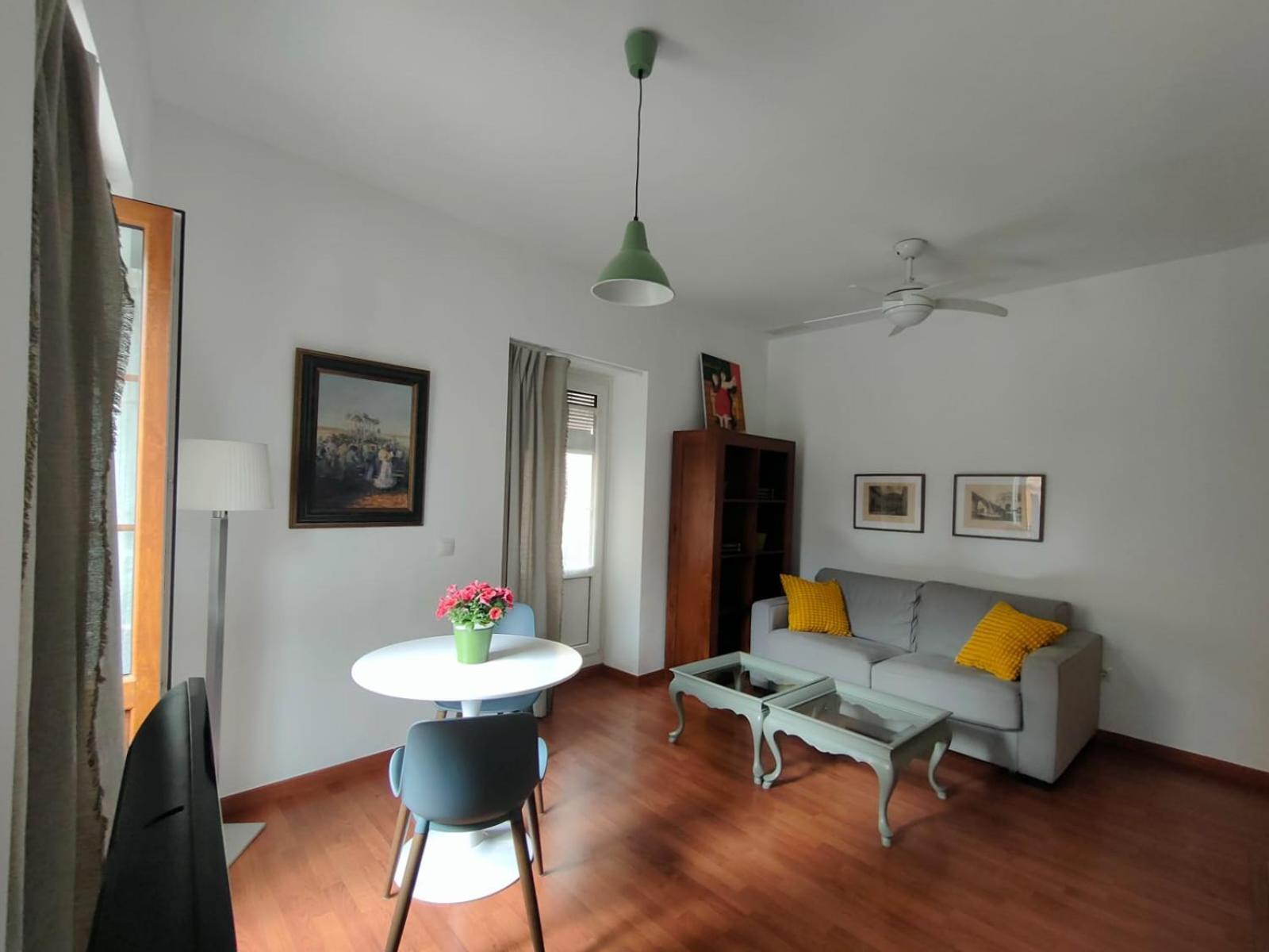 סביליה Alameda 1 Dormitorio מראה חיצוני תמונה